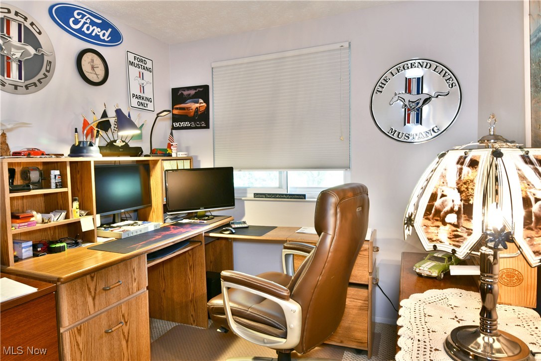 Oakview Manor - Residential