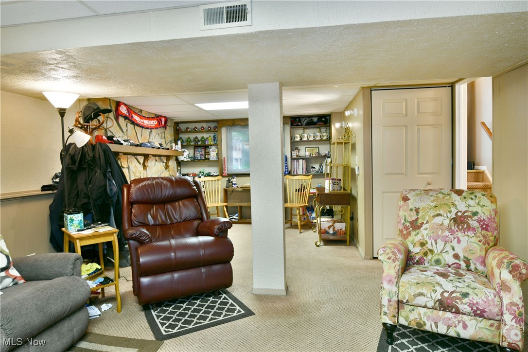 Oakview Manor - Residential