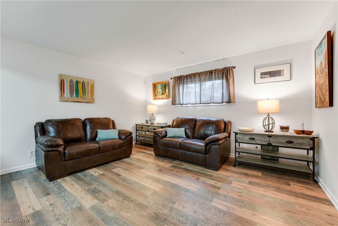 6705 Glenallen Avenue, Solon, Ohio image 12