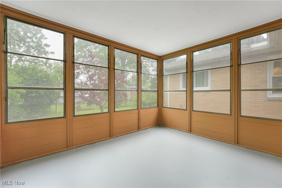 6705 Glenallen Avenue, Solon, Ohio image 15