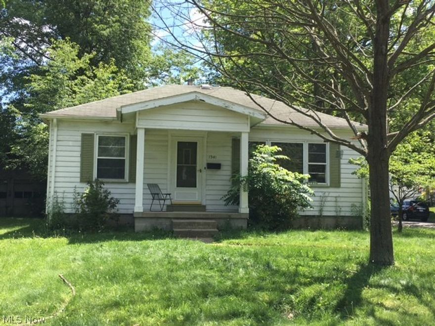 Darling 2 bedroom ranch, full basement, detached garage and more.