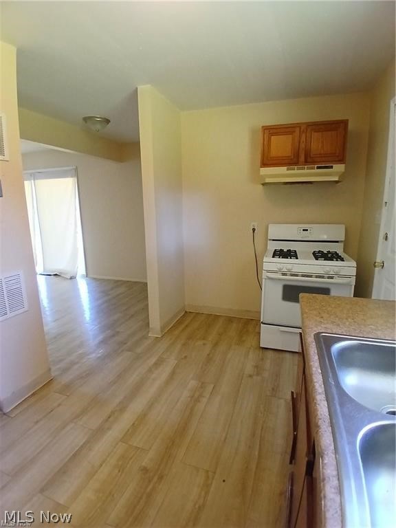 Colonial Heights - Residential Income