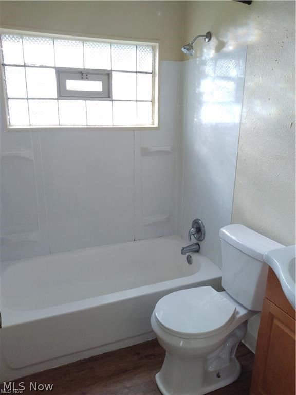 Colonial Heights - Residential Income