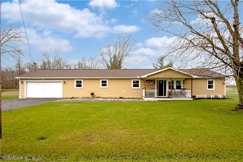 Homes For Sale - 4054 Cinnamon Drive<br/> Ashland County, West Salem, OH 44287