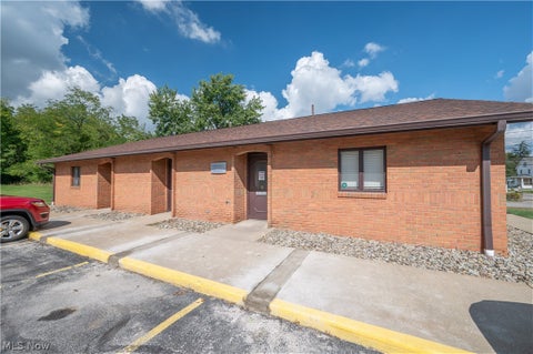 A Hanna HomeFinder account is required to view this listing.