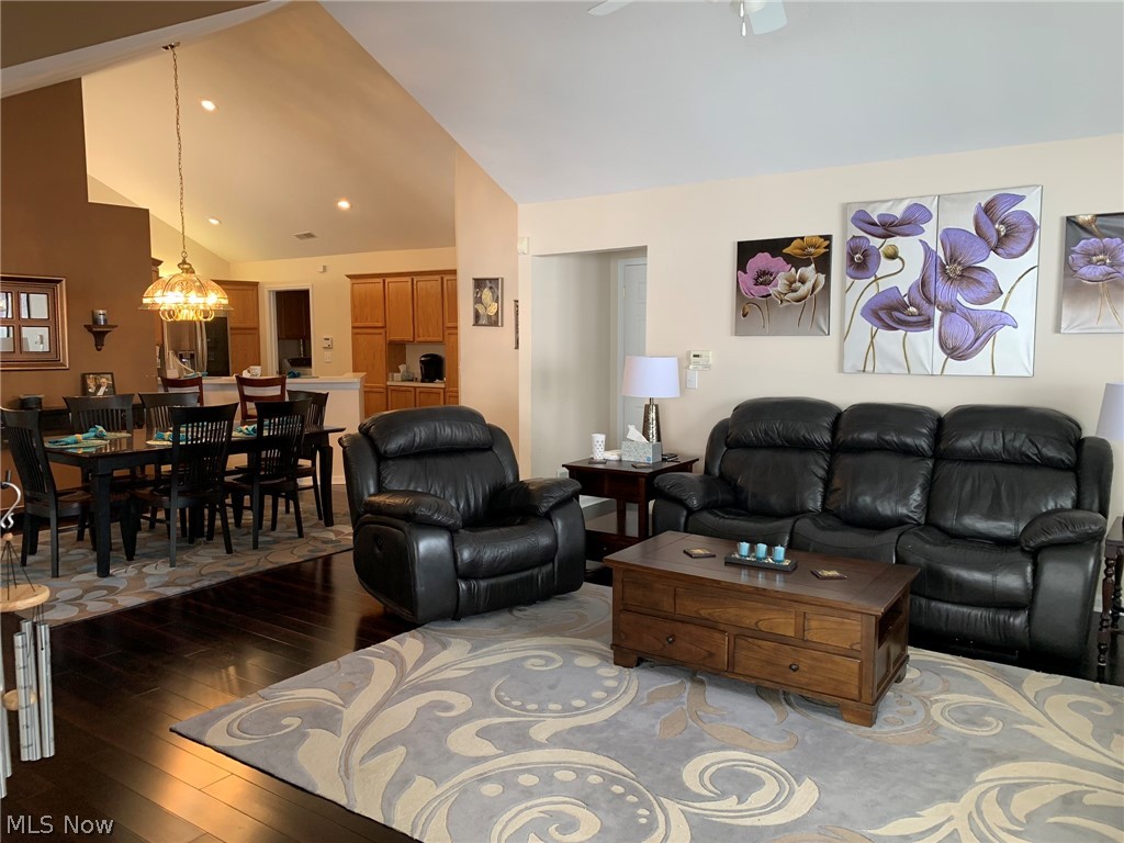 Crossings/Northwest Condo Ph 01 - Residential