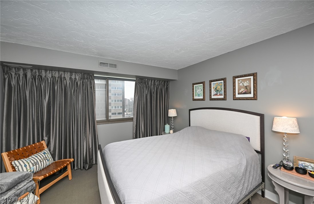 Meridian Condo - Residential