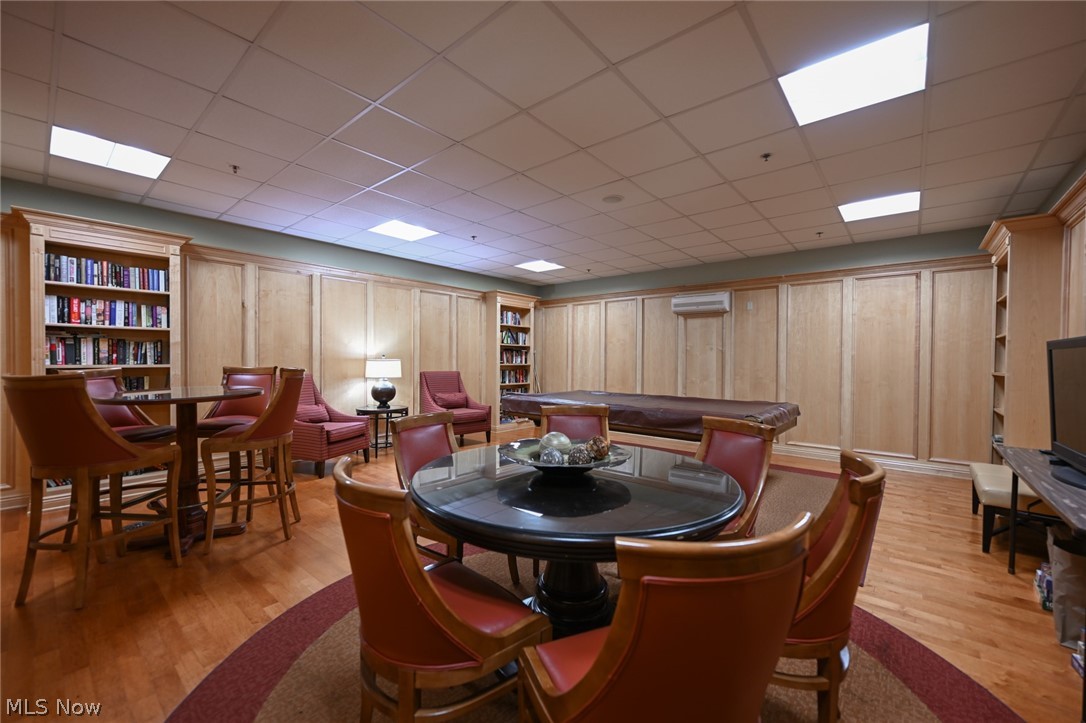 Meridian Condo - Residential