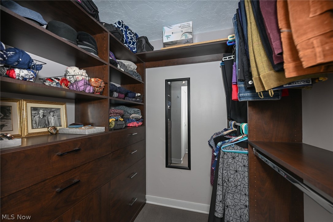 Meridian Condo - Residential