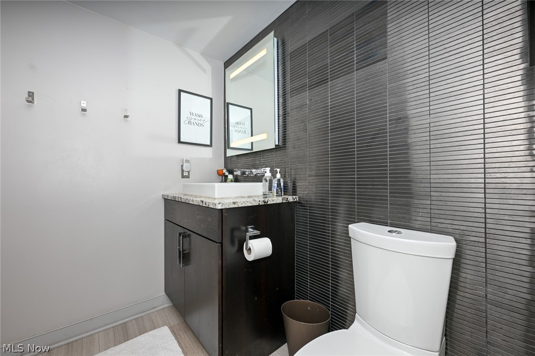 Meridian Condo - Residential