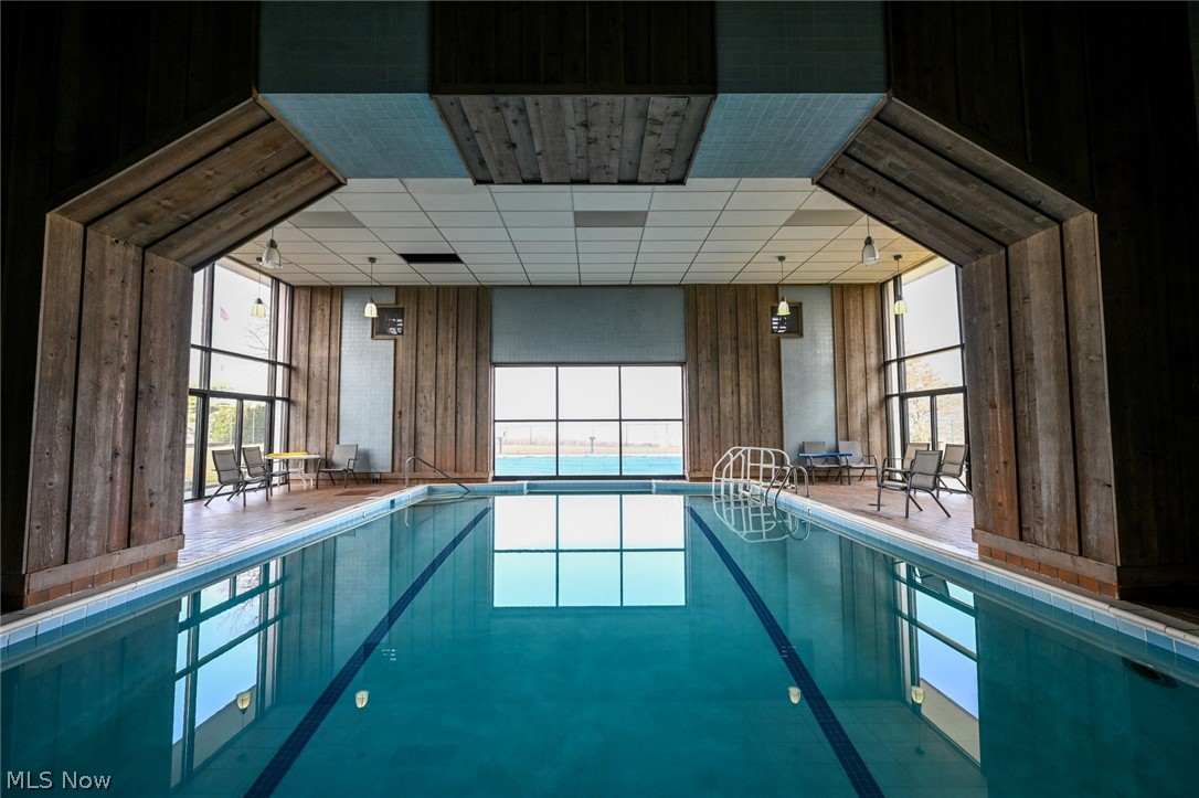 Meridian Condo - Residential