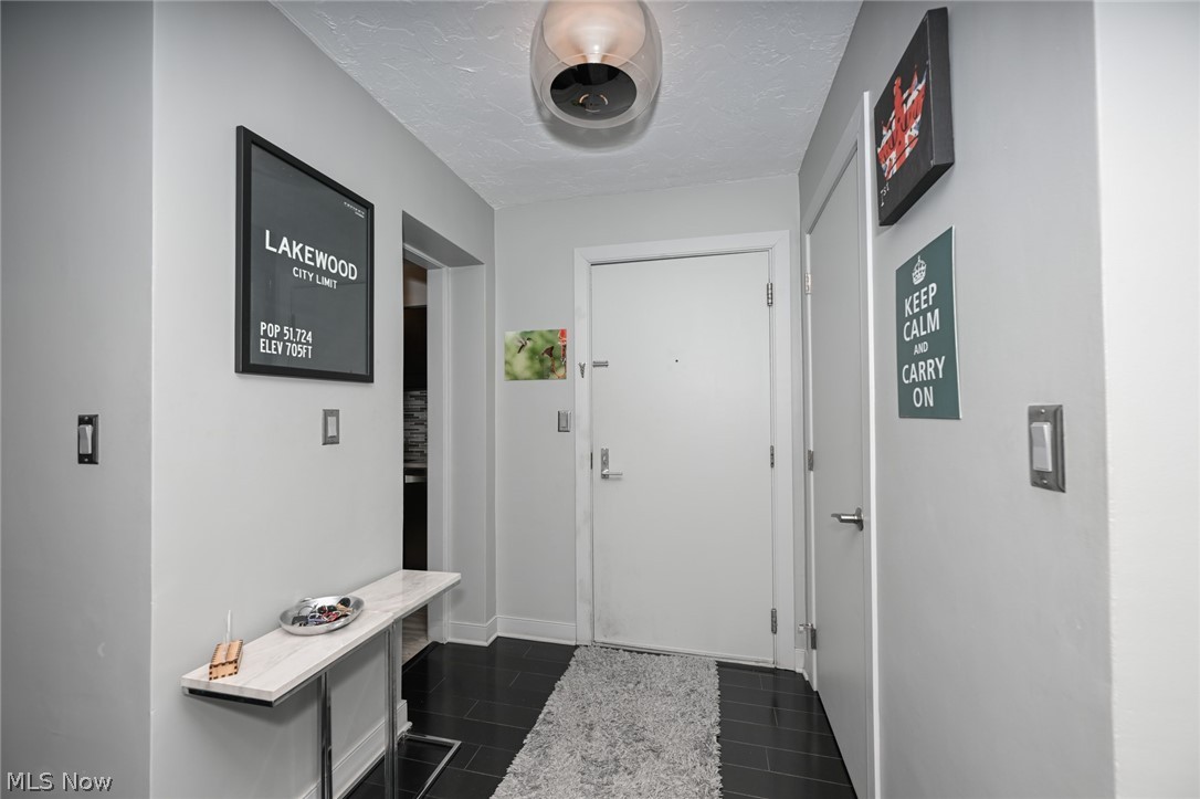 Meridian Condo - Residential