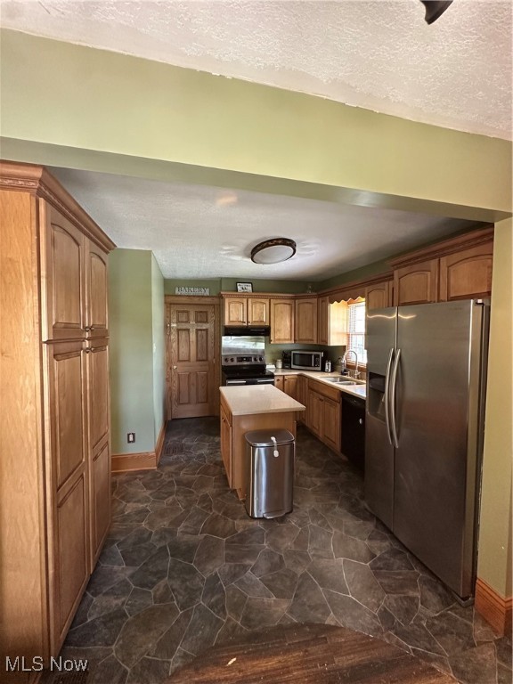 196 S Madison Avenue, Salem, Ohio image 3