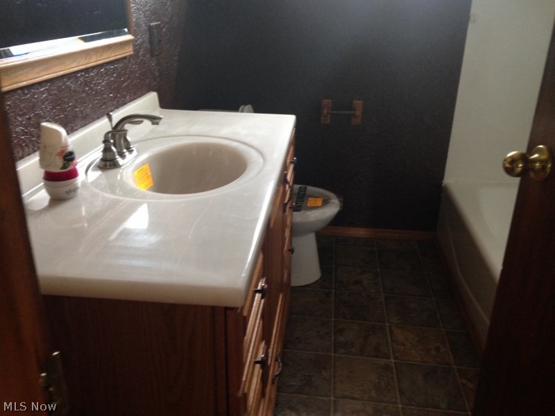 Sippo Lake Club - Residential