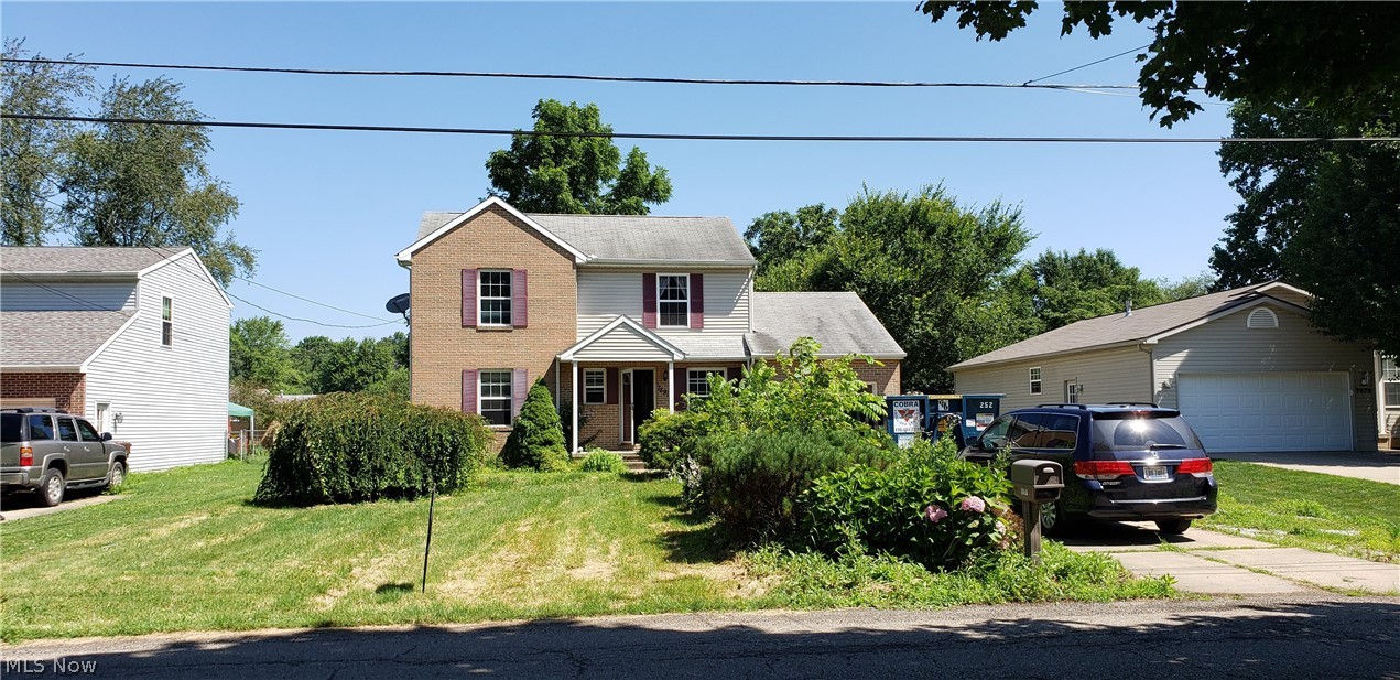 This pre-foreclosure home has great potential. NOT a Short Sale. Great fixer upper. Some cosmetic work is needed. The 1st-floor room has a closet and can be a bedroom or an office. Bonus finished room in the basement also has a closet. NEW Furnace installed 10/2018
Motivated Sellers, looking for a quick sale. AS-IS. Cash or conventional only. Sellers will make no repairs. Good investment property.