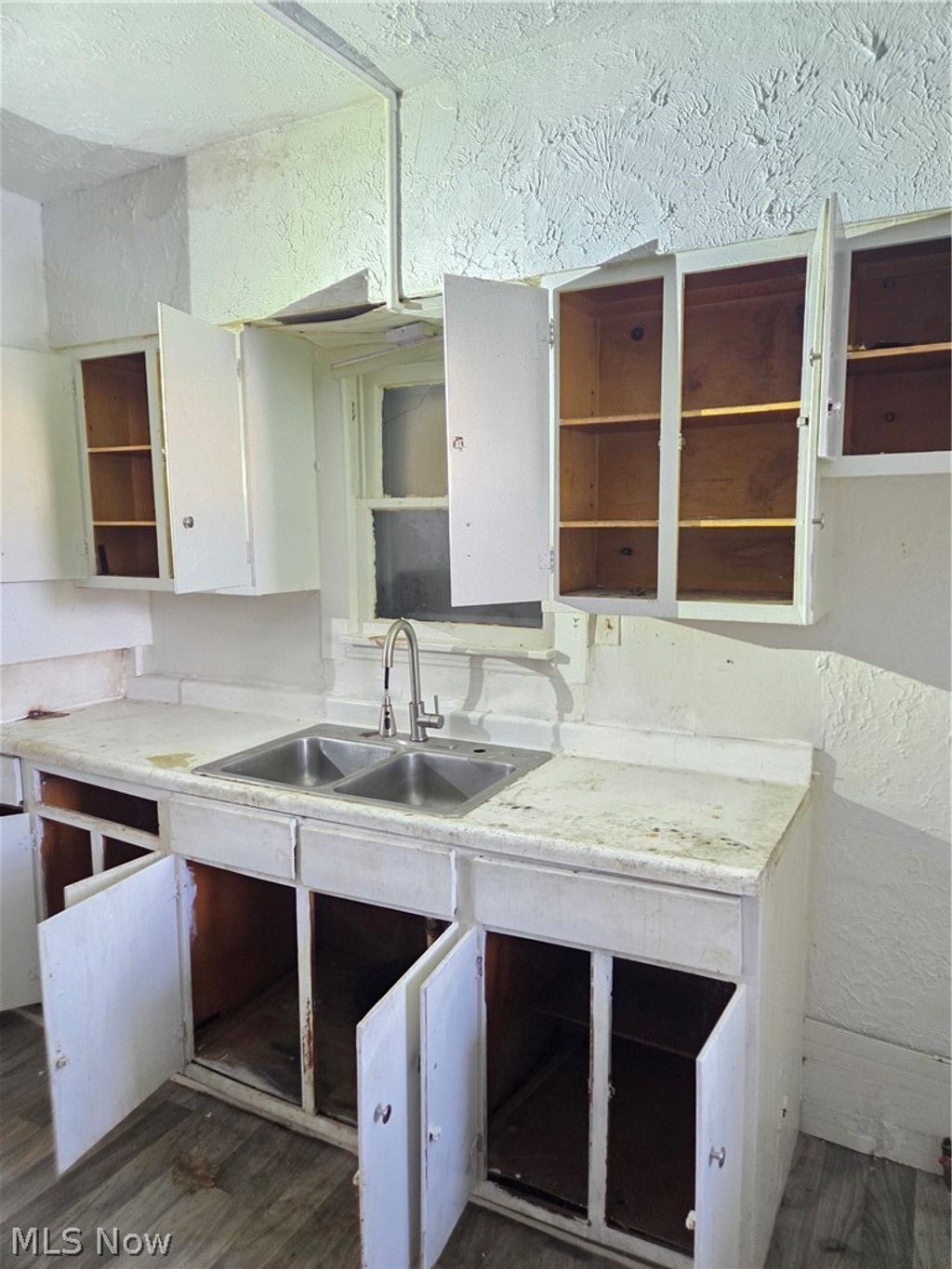 Photo of 1749 Alcoy Road, Cleveland, OH 44112 (MLS # 5205407)