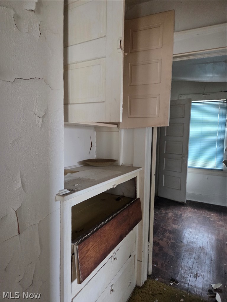 R C Mott Heirs Sub - Residential Income