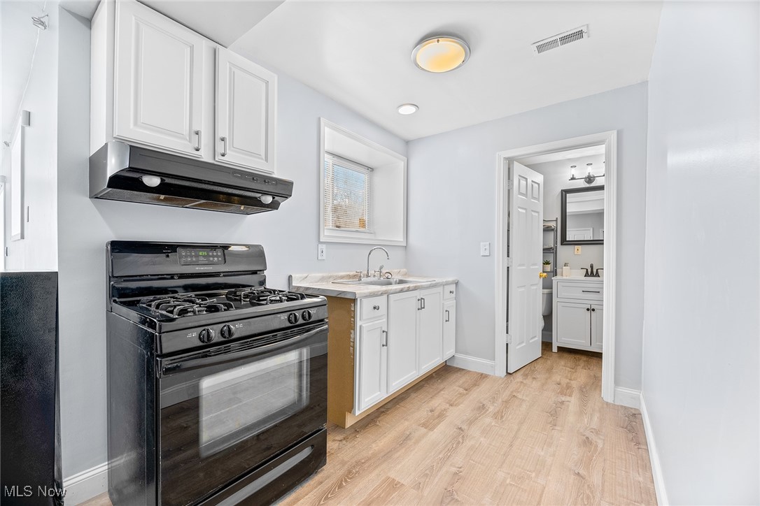 6645 Andre Lane, Solon, Ohio image 37