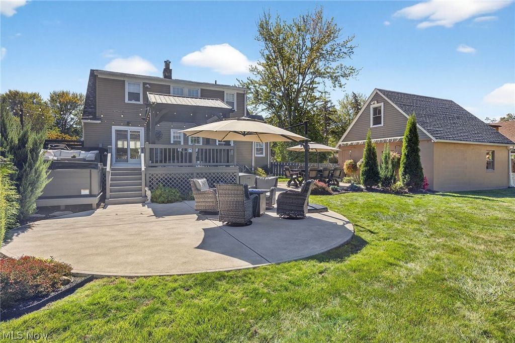 Photo of 39119 Johnnycake Ridge Road, Willoughby, OH 44094 (MLS # 5194178)