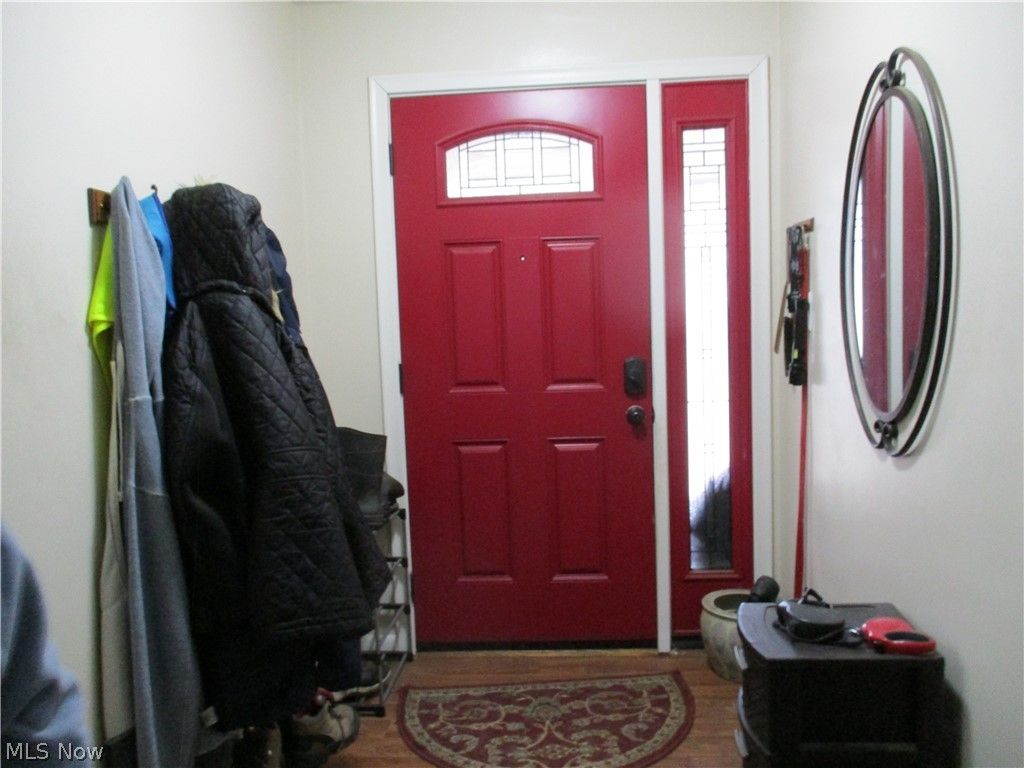 Photo of 256 Warner Road, Hubbard, OH 44425 (MLS # 5189220)