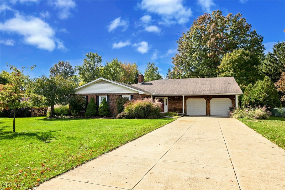 3840 Russett Drive, Broadview Heights, Ohio image 1