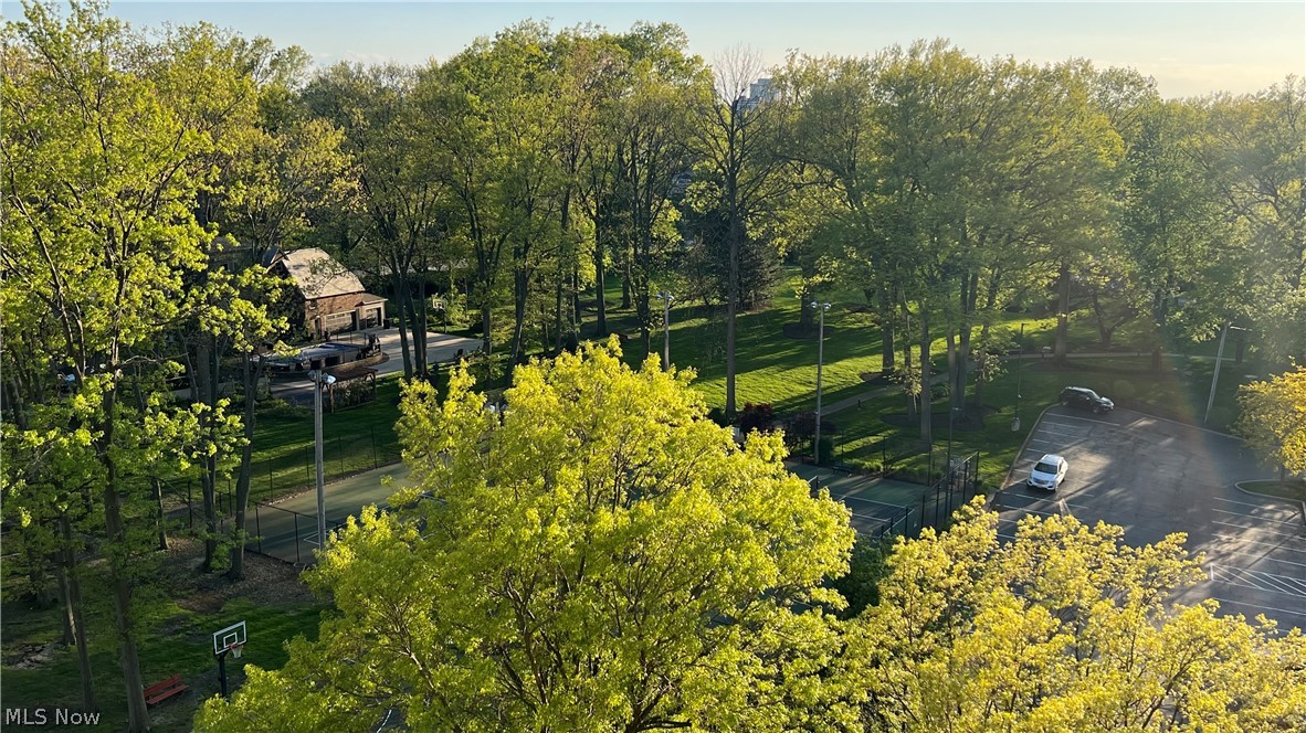 Meridian Condo - Residential