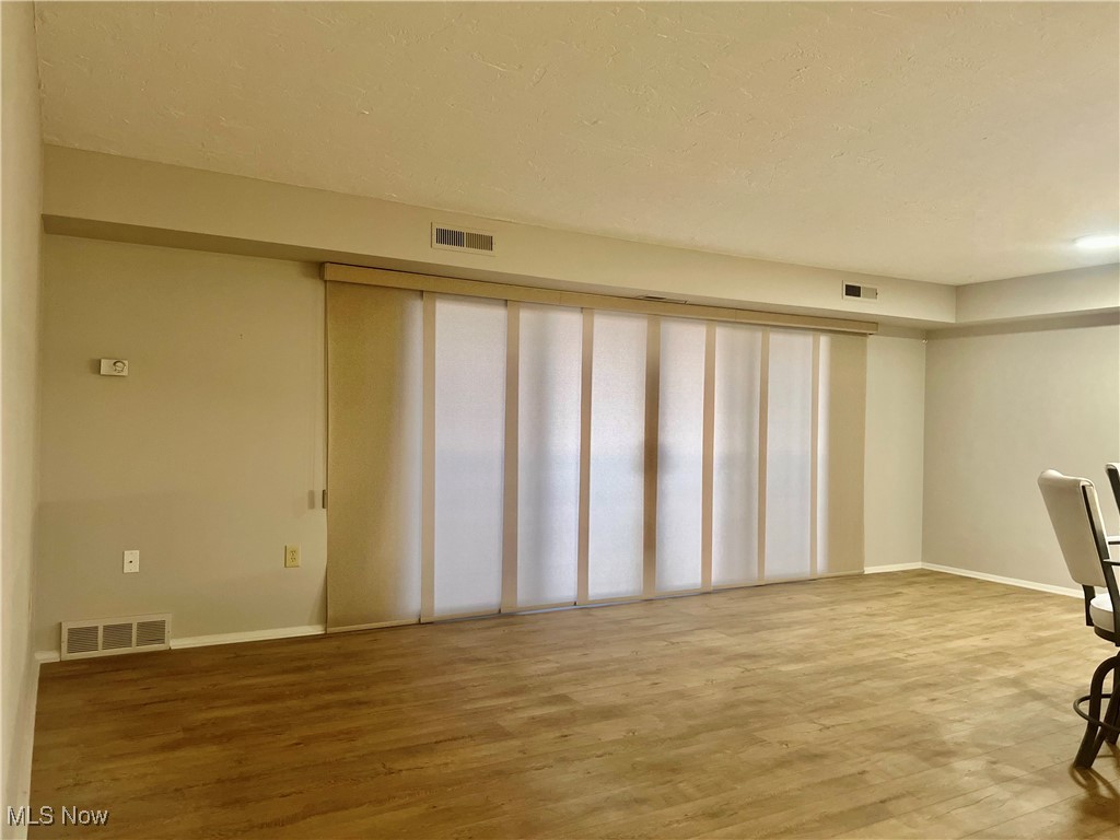 Meridian Condo - Residential