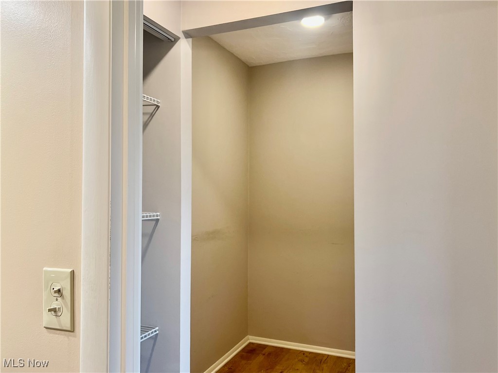 Meridian Condo - Residential