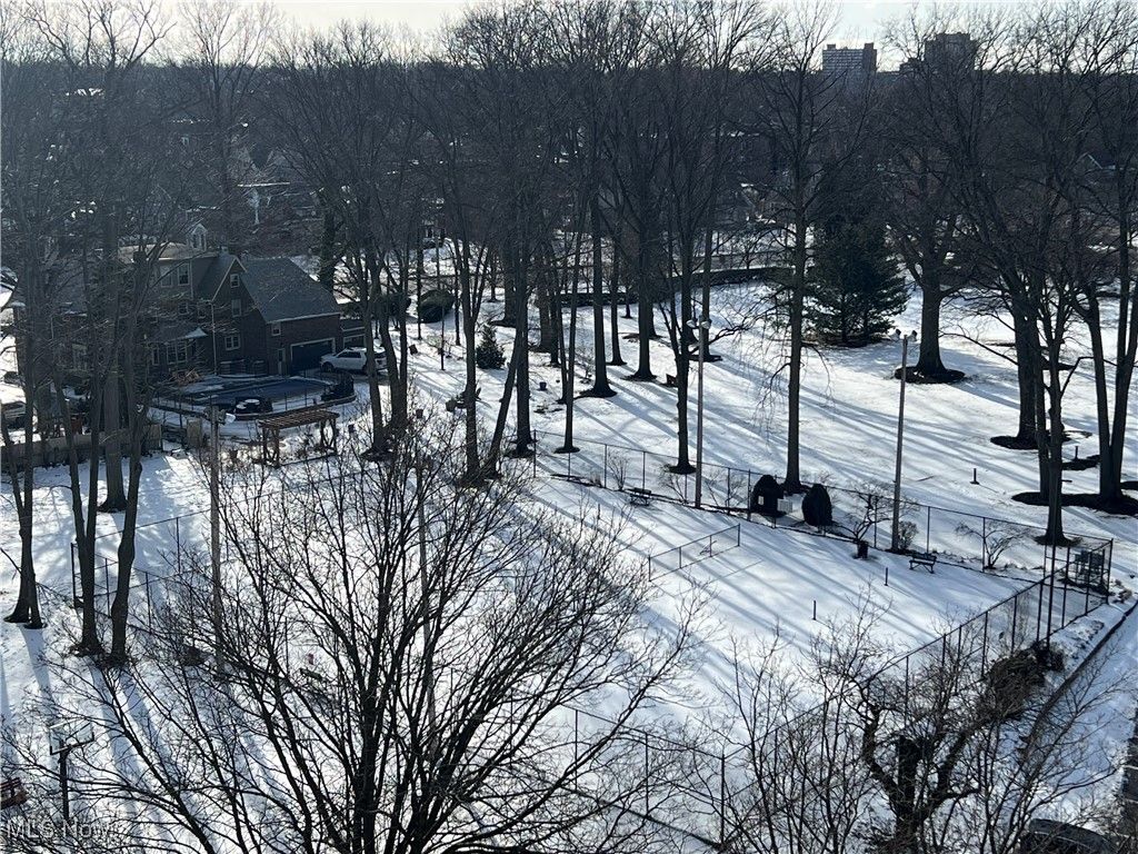 Photo of 12550 Lake Avenue #904, Lakewood, OH 44107 (MLS # 5183177)