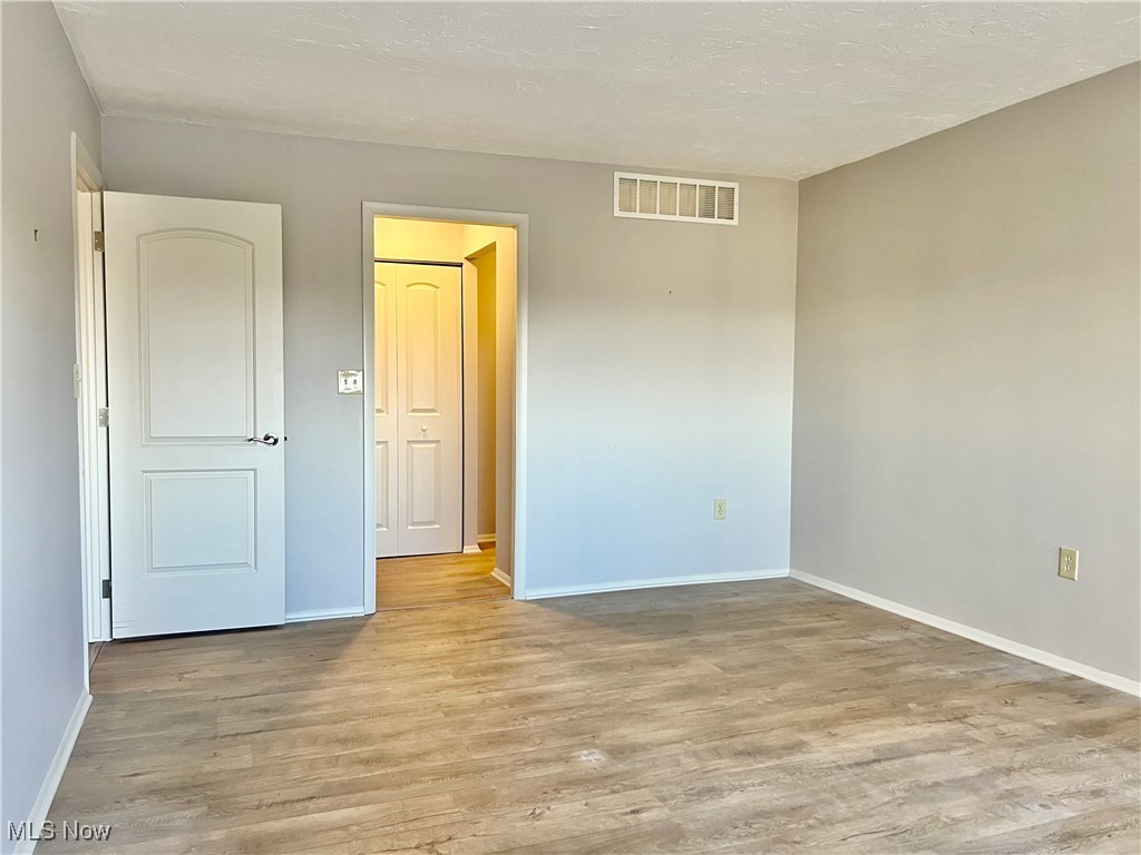 Meridian Condo - Residential