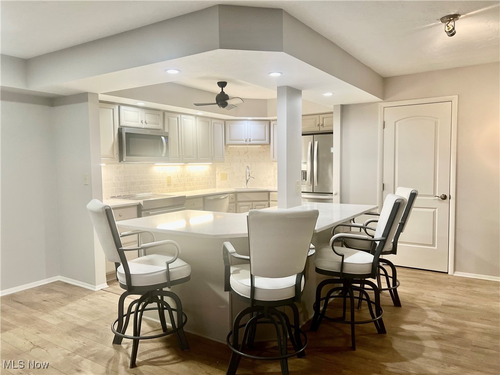 Meridian Condo - Residential