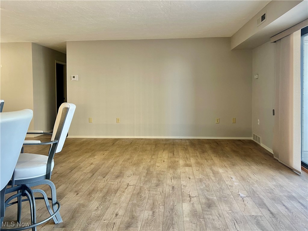 Meridian Condo - Residential