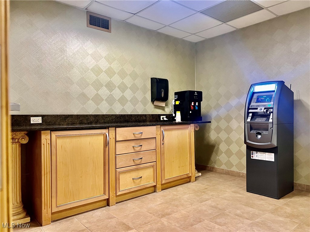 Meridian Condo - Residential