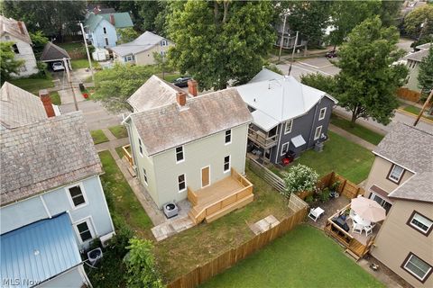Tiny photo for 403 E Montgomery Street, Marietta, OH 45750 (MLS # 5224120)