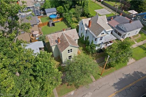 Tiny photo for 403 E Montgomery Street, Marietta, OH 45750 (MLS # 5224120)