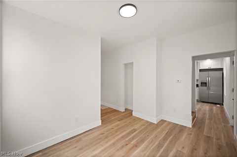 Tiny photo for 403 E Montgomery Street, Marietta, OH 45750 (MLS # 5224120)