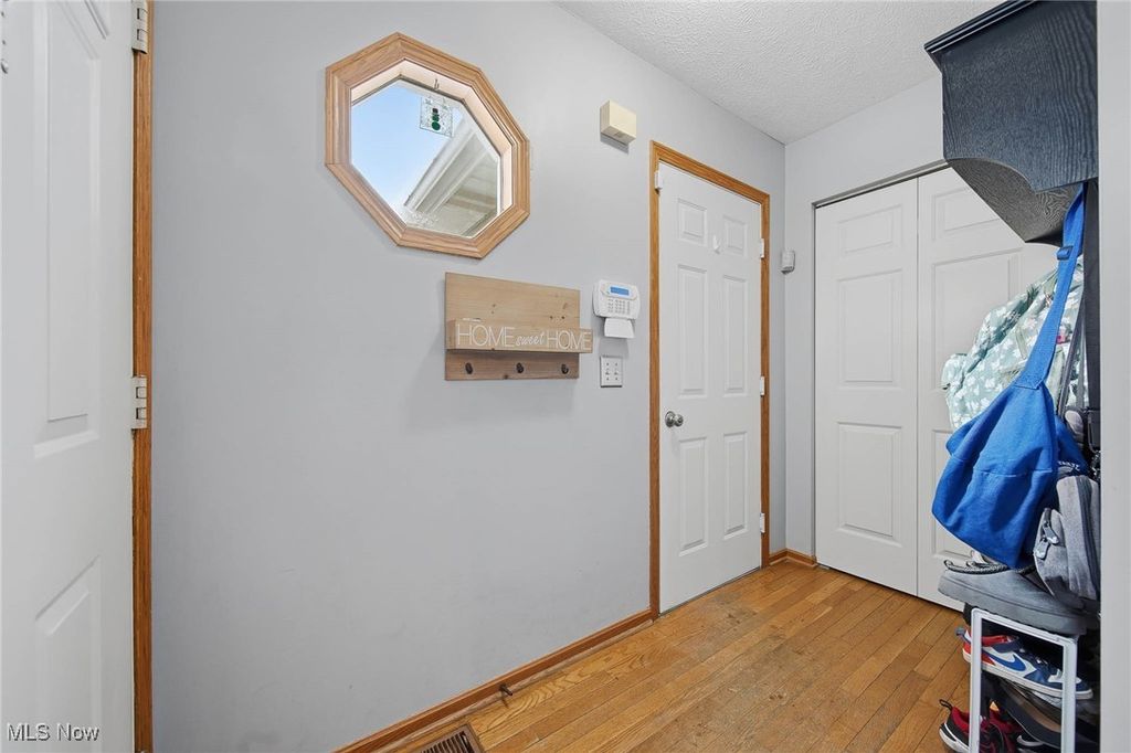 Photo of 6416 Blossomwood Circle NE, Canton, OH 44721 (MLS # 5184683)