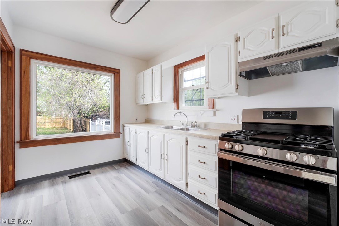 130 Roslyn Drive