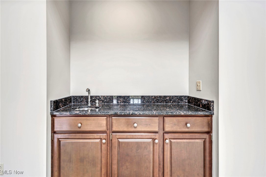 2050 Mcclaren Lane, Broadview Heights, Ohio image 9