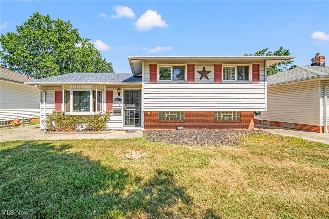 Charming Split-Level Home with Vaulted Ceilings & Serene Backyard Views!
Welcome to this beautifully maintained 3-bedroom, 2-bath split-level home that blends comfort, functionality, and nature. Step inside to discover stunning vaulted ceilings that enhance the spacious, airy feel of the main living area. Enjoy peace of mind with major updates already completed, including a newer roof, furnace, hot water tank, and a new walk-in tub for comfort and accessibility. This home offers a wonderful layout and solid bones, giving you the perfect canvas to add your own personal touches and style as you make it truly yours. The finished walkout basement provides easy access to the backyard and offers flexible space for entertaining, hobbies, or additional living. The two-car garage is paired with an attached shed, giving you extra room for tools, equipment, or seasonal storage. Out back, enjoy a unique sense of peace and privacy, the property backs up to an additional lot owned and maintained by the city, where you can relax and watch beautiful local wildlife from your own backyard oasis. This is a home with both charm and potential.