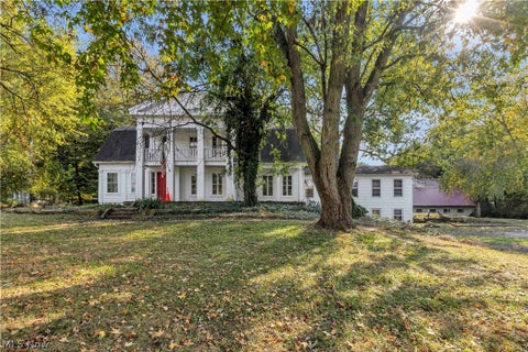 Photo of 220 W Steels Corners Road, Cuyahoga Falls, OH 44223 (MLS # 5256357)