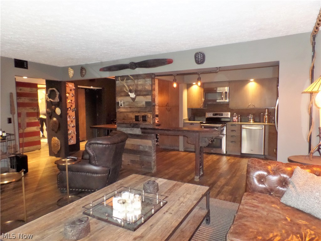 Stony Ridge Hill Condo - Residential