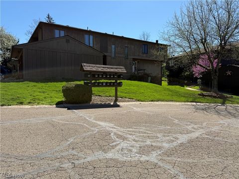 Tiny photo for 7607 Creekwood Drive, North Royalton, OH 44133 (MLS # 5203064)