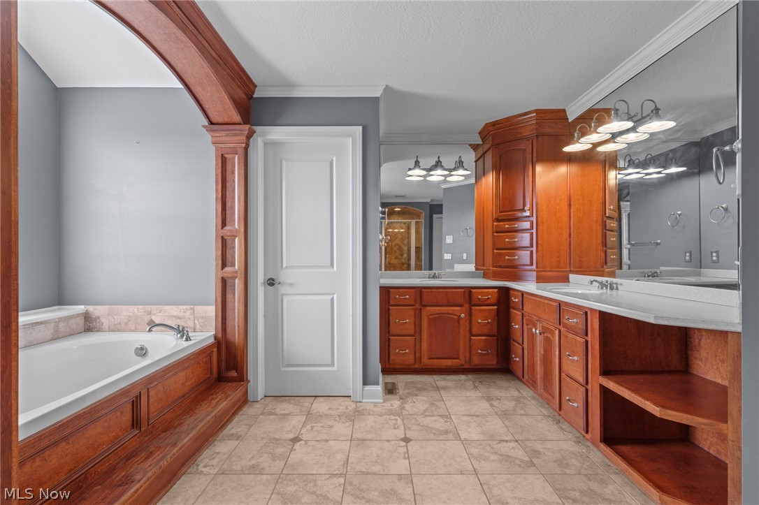 Knollbrook Sub - Residential