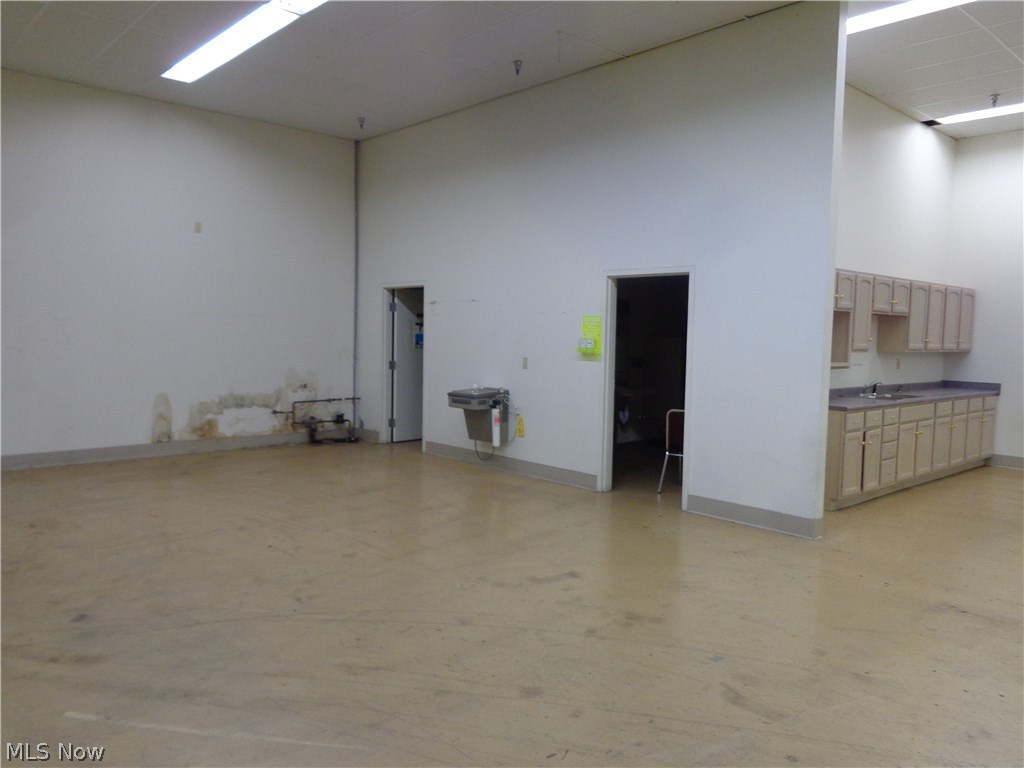 Spencer - Commercial Sale