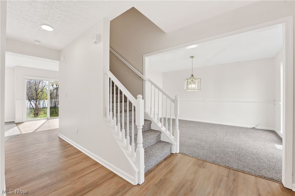 Photo of 87 Crystal Court, Brunswick, OH 44212 (MLS # 5202241)