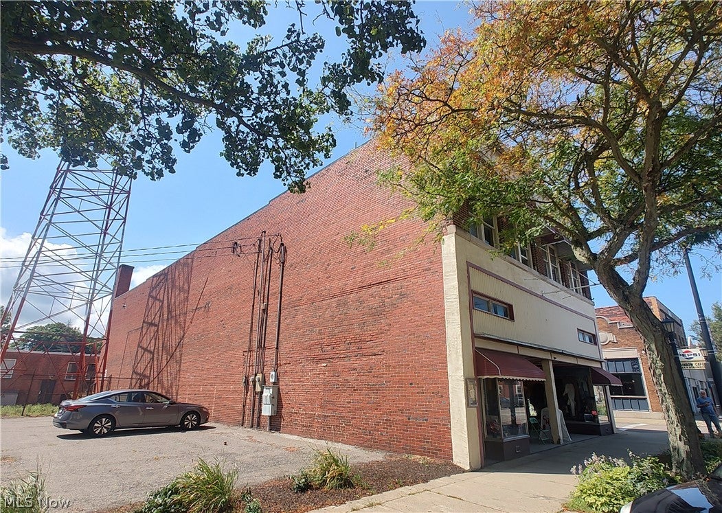 255 Main Street