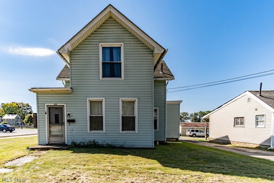 Welcome to 473 Ohio Ave. Nice home located in the center of town just minutes away from everything. This home offers 2 bedrooms possibly 3 and for your convenience 1st floor laundry and pantry. Spacious rooms throughout and priced perfectly making this home more affordable than rent. Call to schedule your appointment today!!!!.