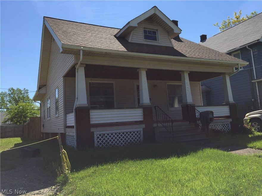 *Welcome to this renovated  home * Newer carpet in bedrooms.. New flooring in living room,dining room and kitchen*  Freshly painted throughout* 2 car garage* fenced yard* Large front porch..   Bonus room that could be extra bedroom or office.. Call today for showing..