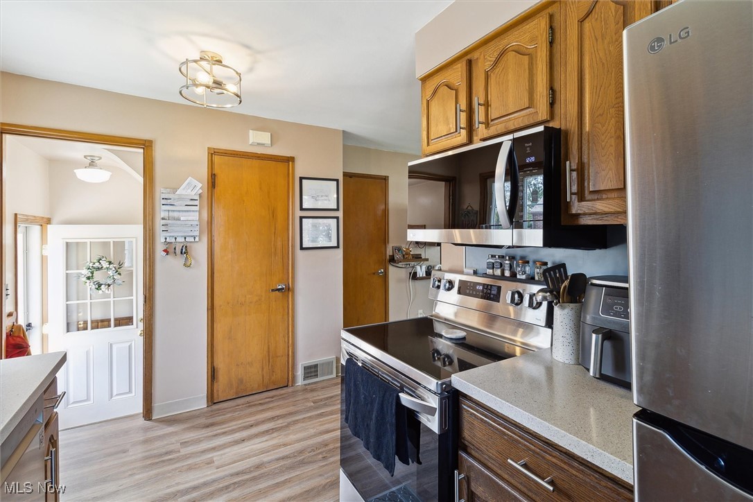 605 Harvard Avenue, Elyria, Ohio image 8